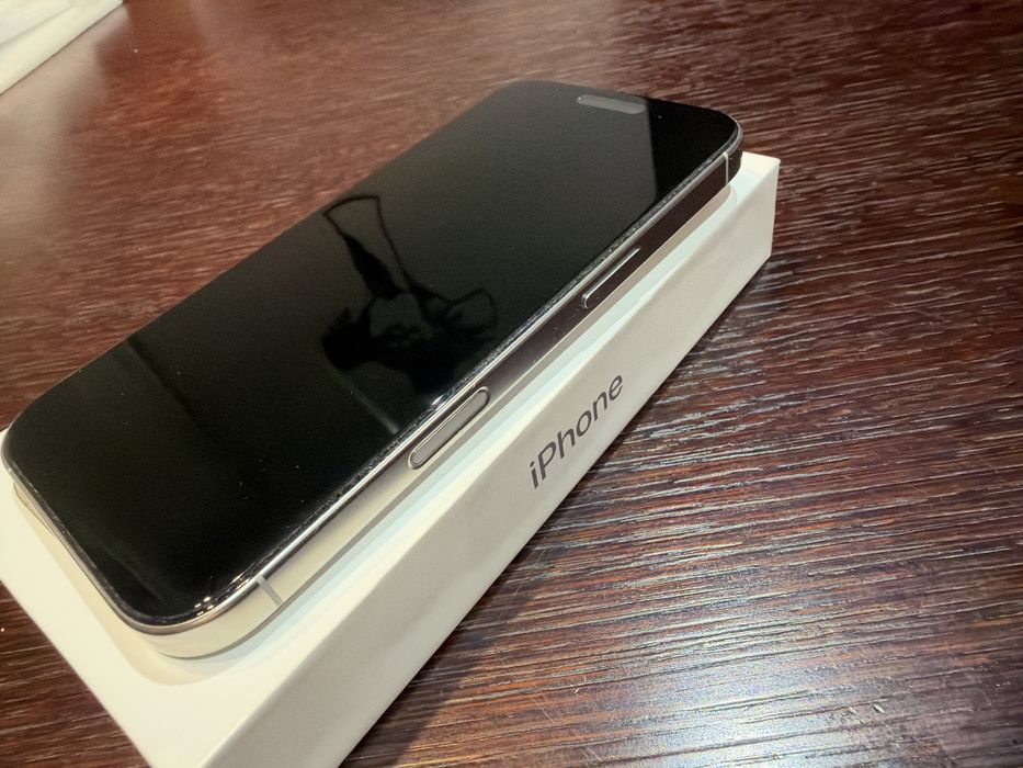 Sprzedam iphone 16 Pro 256GB