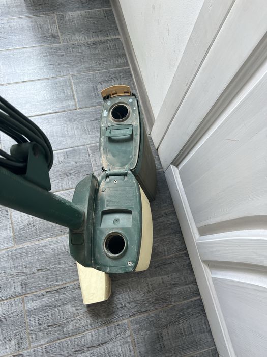 пилосос Vorwerk Kobold 121 (Німеччина)