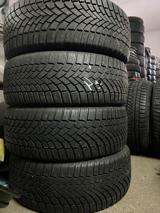 Шини зимові 215/55 R17