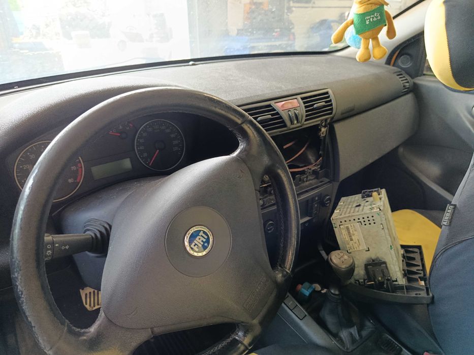 Fiat Stilo 1.6 MPI 2001r NA CZĘŚCI