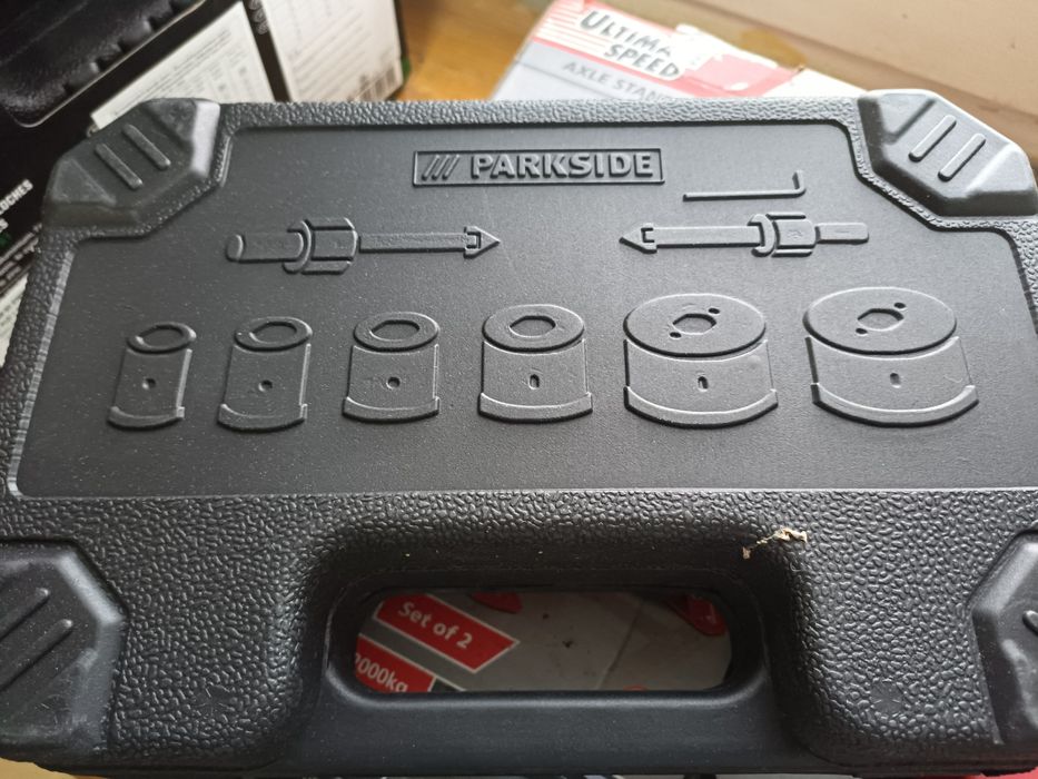 Parkside zestaw otwornic do stołów twardych