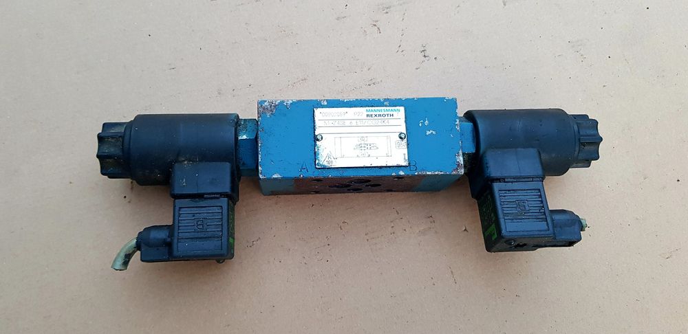 Zawór hydrauliczny Rexroth M-Z4SE 6 E11/CG24K4 NOWE