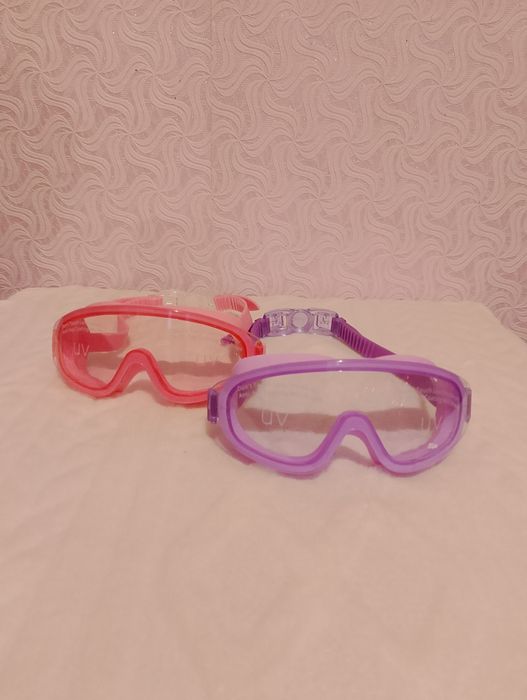 Очки для плавания