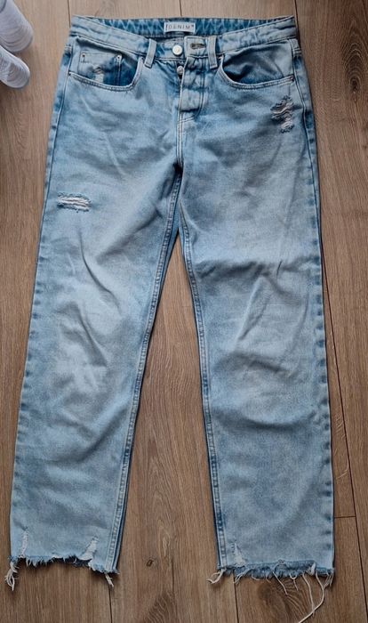 Spodnie S jeans modne