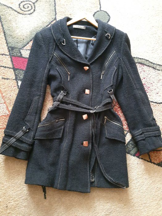 Демисезонное женское пальто 48-50 размер