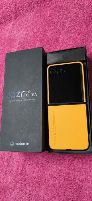 Motorola Razr 50 ultra 5G. 512 GB 12+12 GB RAM