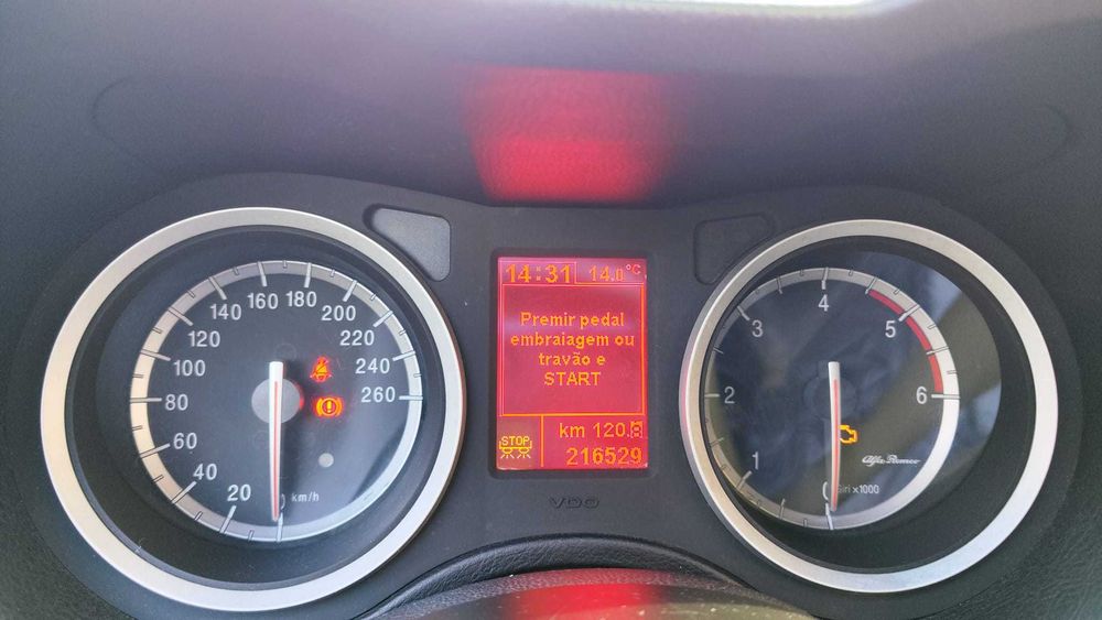 Viatura impecável sem nada apontar