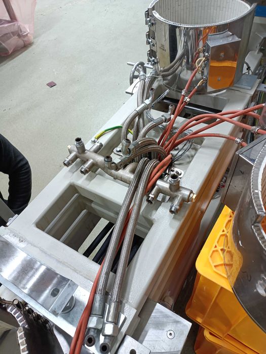 Czyszczenie/ mycie suchym lodem