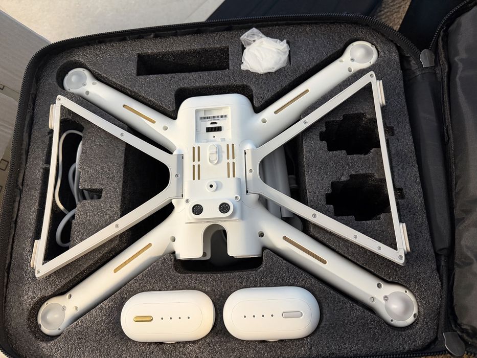 Drone Xiaomi 4K - Como novo!! Com mochila e acessorios