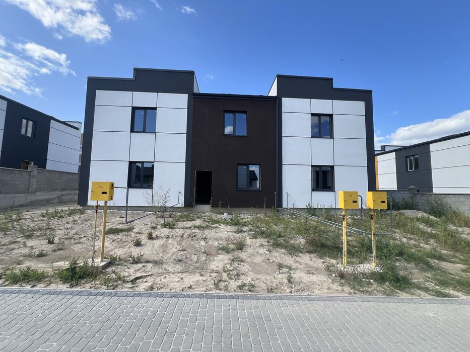 Продам котедж з централізованими комунікаціями , район Ювілейний ( по заду Дріади )