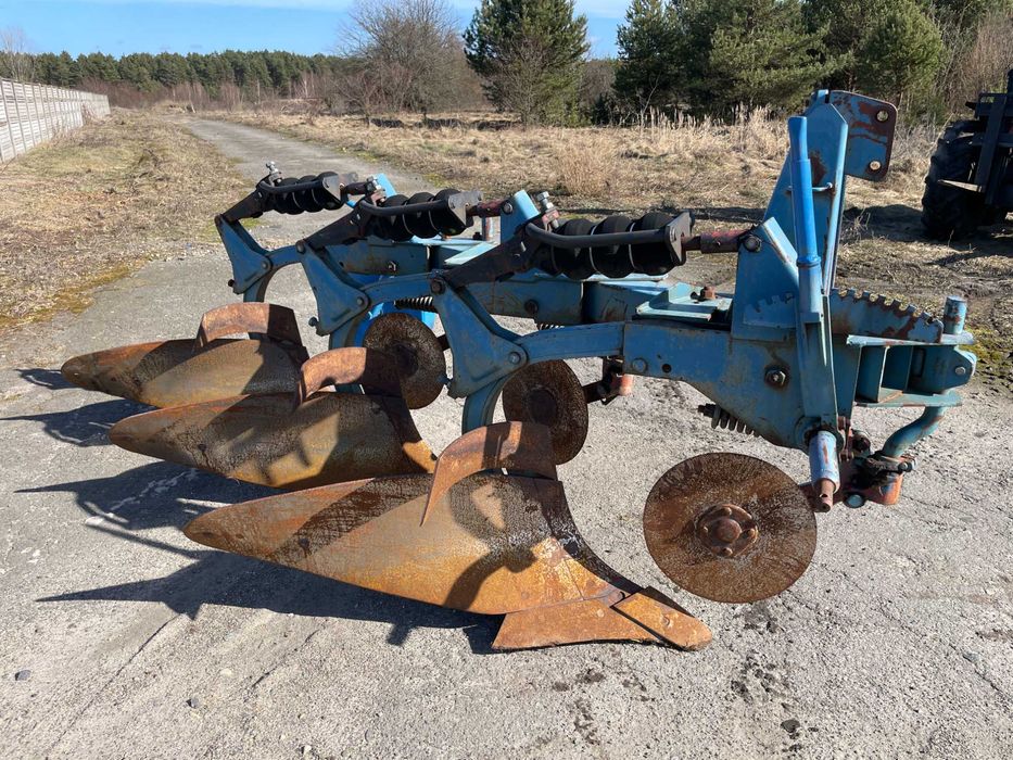 Продам Плуг 3-корпусний Overum 3-25-30-35-40 Rabe Werk Kverneland