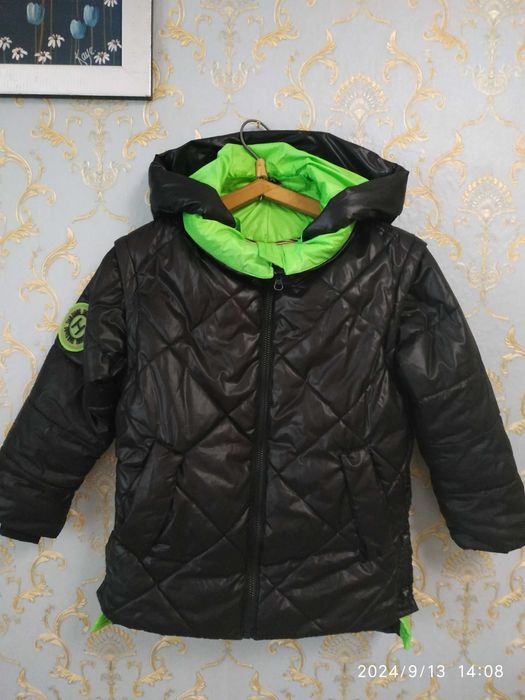 Продам дитячу куртку