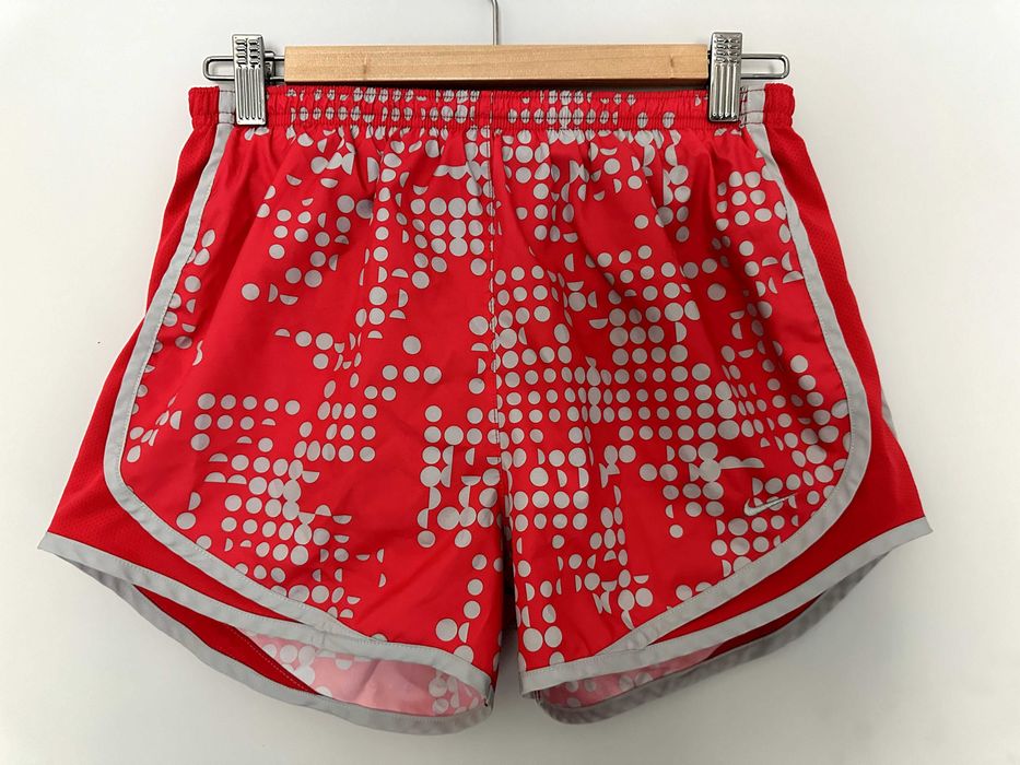 Spodenki szorty damskie Nike S