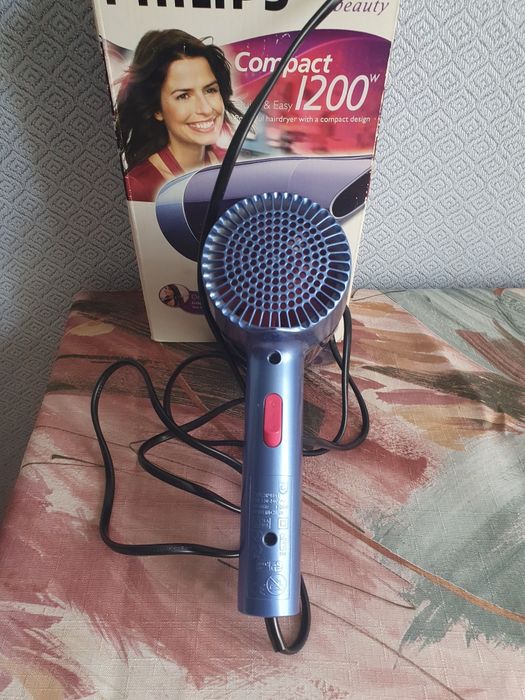 Фен для волос Philips