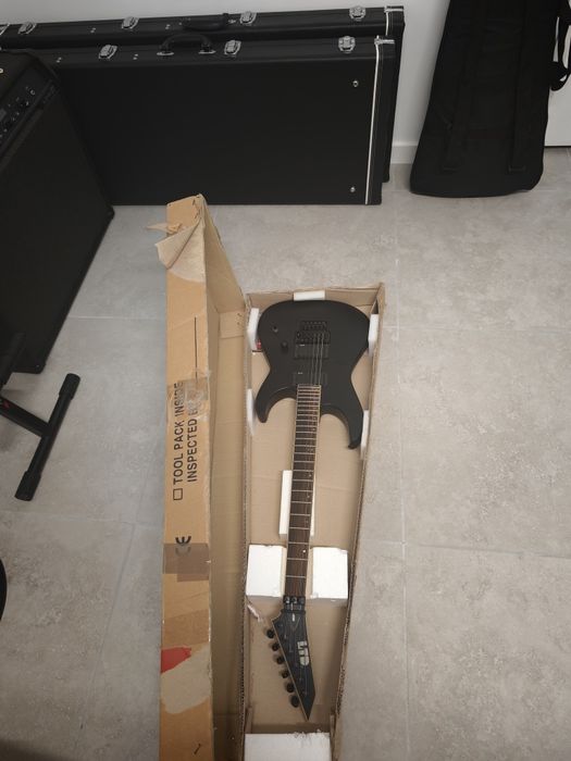 LTD M-400 como nova  poderei aceitar troca