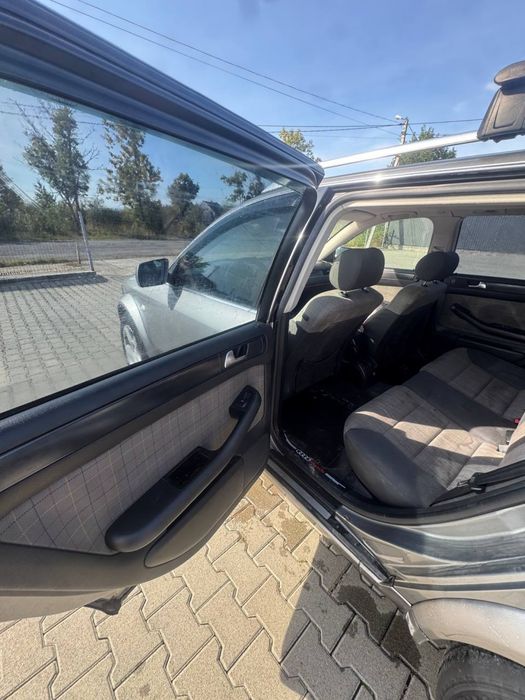 В продажі Audi A6 Allroad quattro 2.5 TDI | 2003 | Універсал