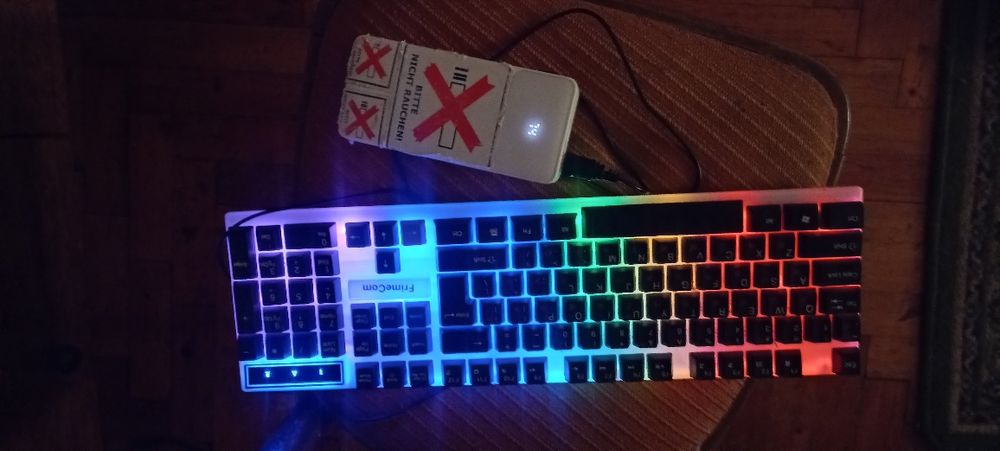 Клавиатура с подсветкой