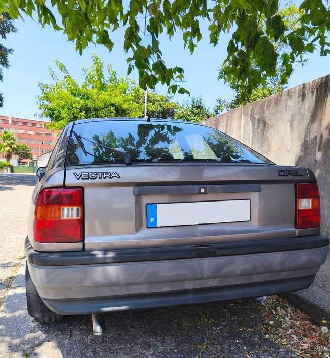 Opel Vectra — fotografia 3