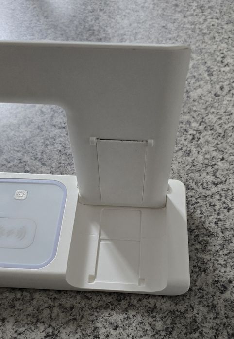 Bezprzewodowa ładowarka indukcyjna 3w1 – Telefon / Watch / Słuchawki