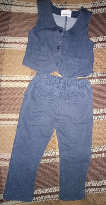 Брюки и желетка на мальчика