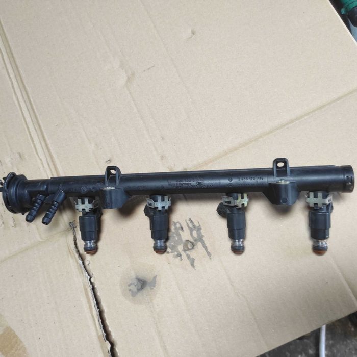 Listwa Wtryskowa + Wtryski Lupo Arosa 1,0 Komplet 030,906,031 E