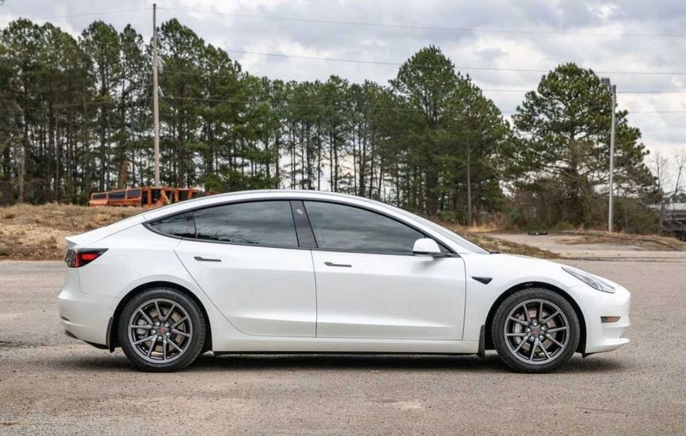 Tesla Model 3 2021 Long Range 82kW