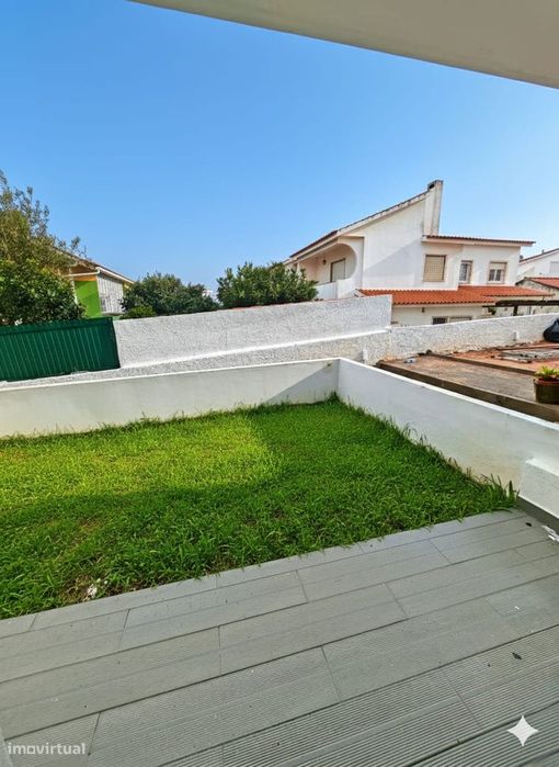 T2 com jardim privado em Cobre Estoril