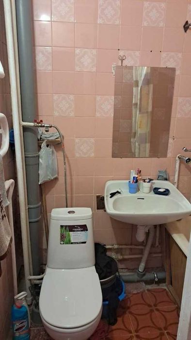 СМ Продам 1 кімнатну квартиру 30 м² район Голлівуду ринок Нива