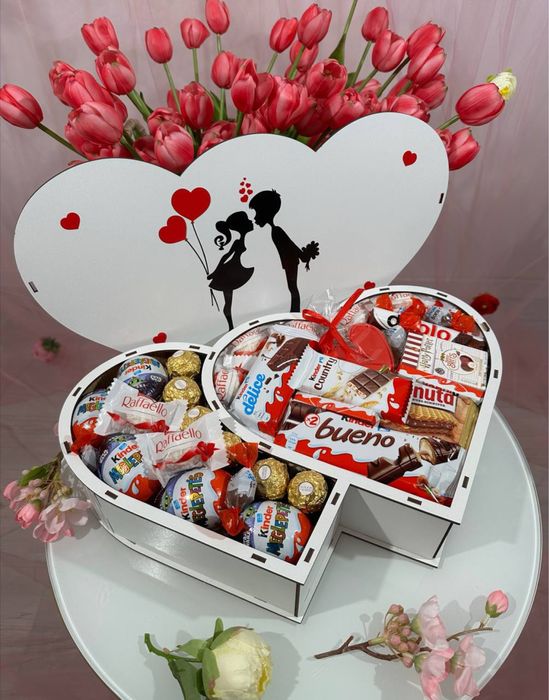 Ефектний солодкий подарунок на 8 Березня | Бокс подвійне серце