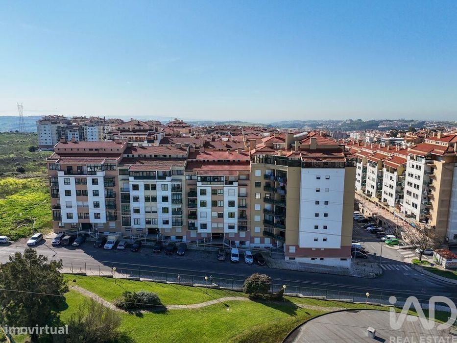 Apartamento T2 em Queluz e Belas de 107 m2