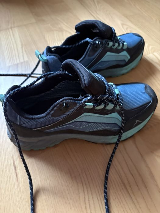 Buty trekingi Elbrus
