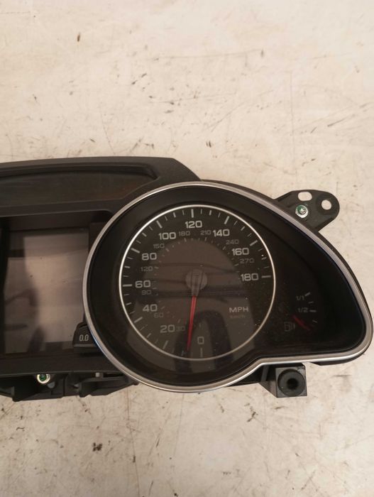 Quadrante / Painel de Instrumentos Audi A5 8T / A4 B8 Diesel - 8T0920981B