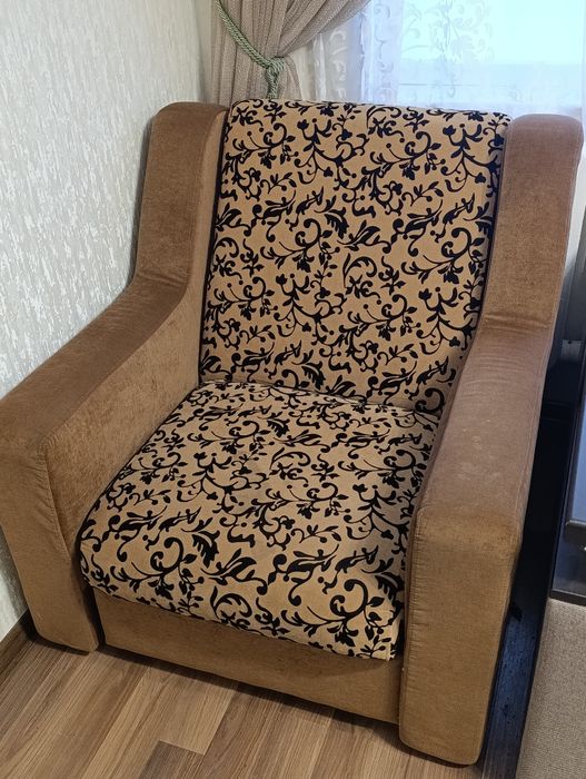 Розкладне крісло, крісло-ліжко, крісло-кровать