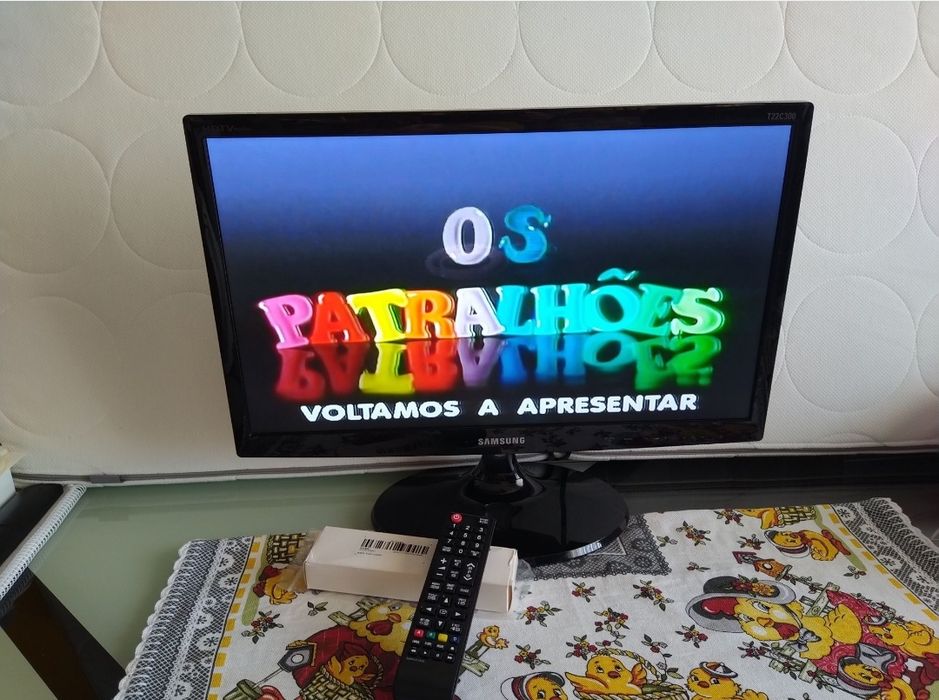 Televisão Monitor Samsung casa quarto apartamento vivenda escritório.