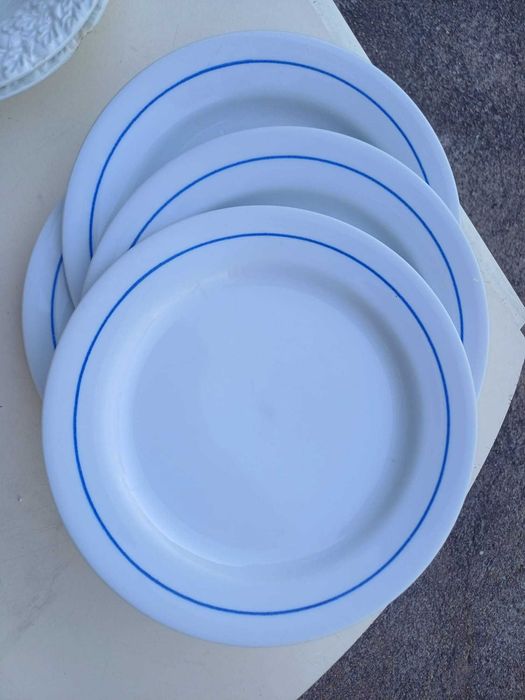 Conjunto de 12 pratos diversos496676135806576643