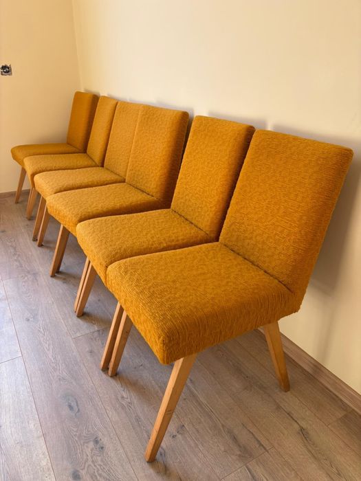 Krzesła z epoki PRL