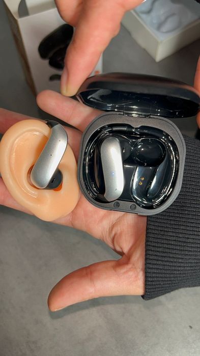 Auriculares bluetooth com astes super finas