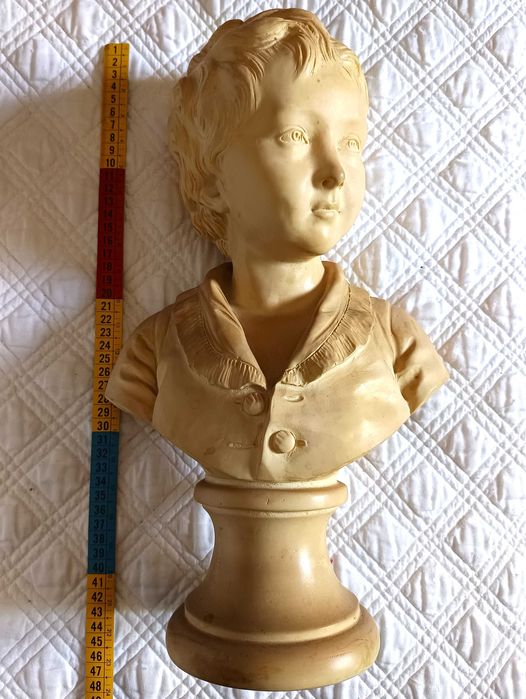 Busto de criança (réplica de escultura de Jean Antoine Houdon)