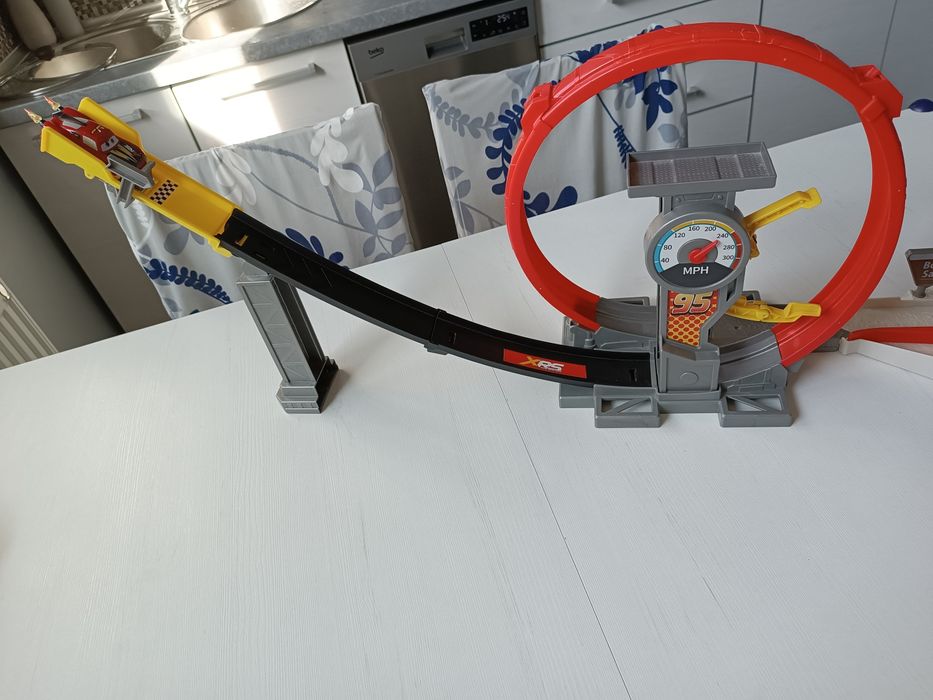 Disney Mattel Auta McQueen tor Superpętla XRS Rocket Racing GJW44