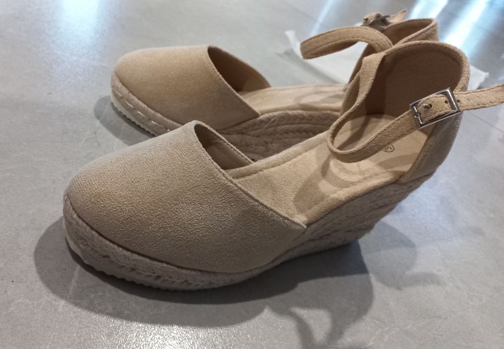Buty na koturnie rozm. 36_espadryle