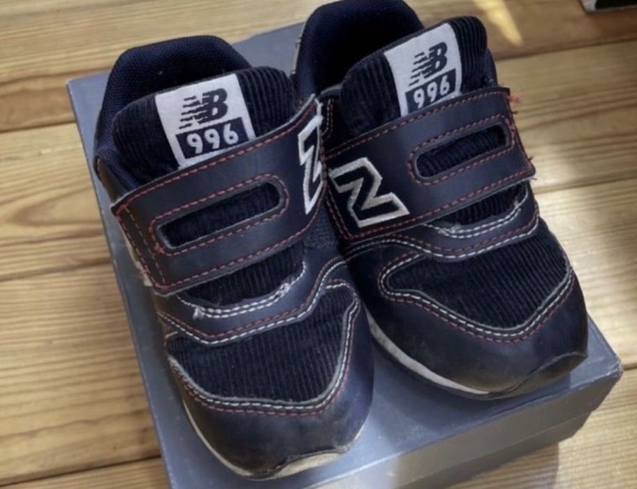 Детские кроссовки