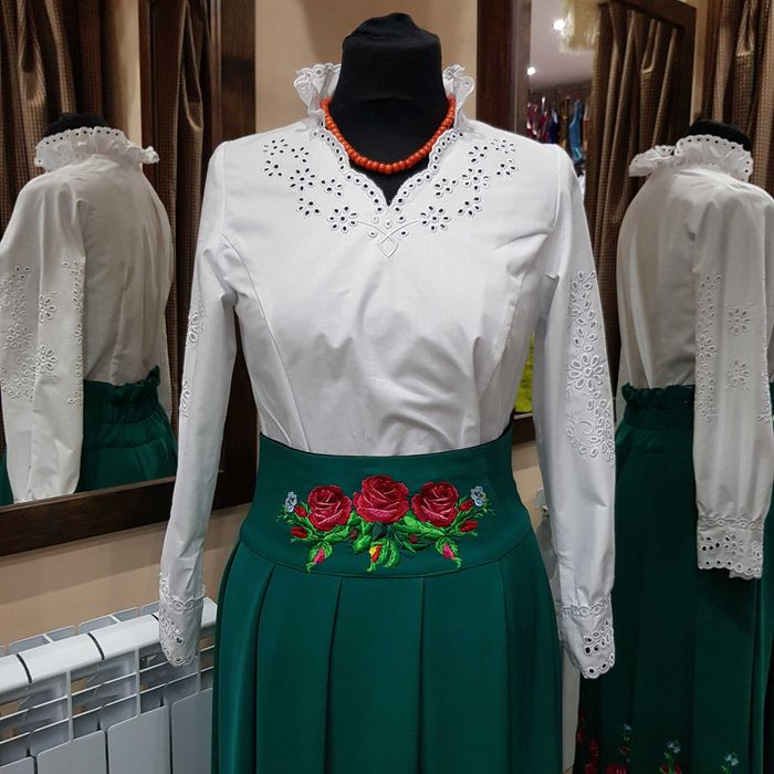 Spódnica góralska w róże - haft komputerowy Folk Regionalizm
