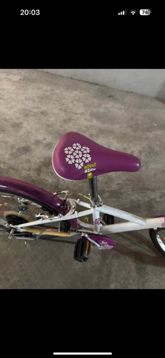 Bicicleta menina