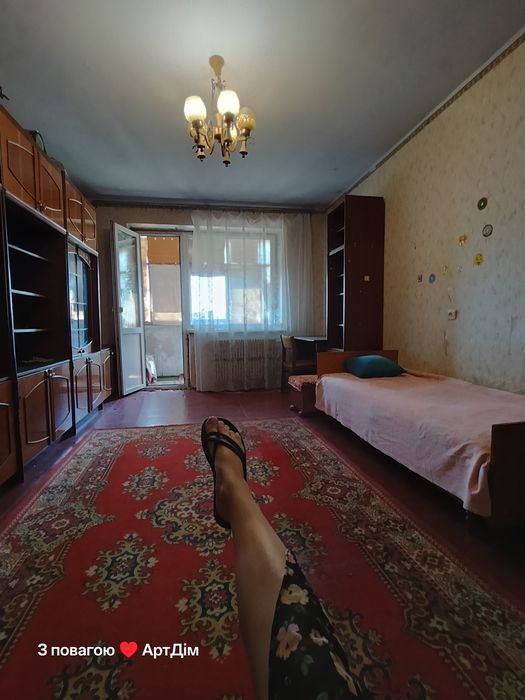 Продам 2-ну квартиру лівий берег 5 мікрорайон