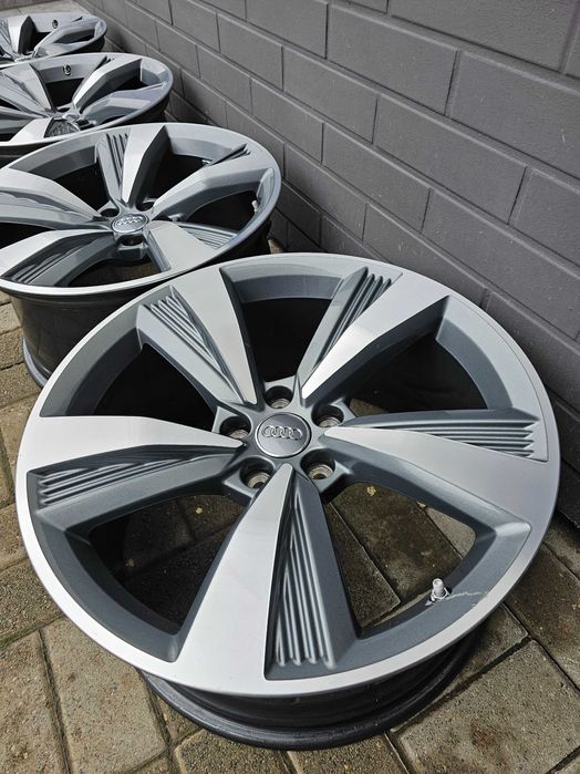 Felgi Aluminiowe 19 Cali 5x112 9Jx19H2 ET34 Audi A8 S8 4N A6 VW SKODA