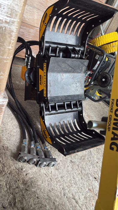 Грейферний ковш,грейфер,клешня нова MB-G350