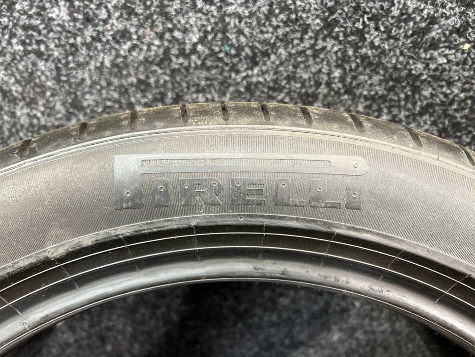 Pirelli 245/45R19 P Zero