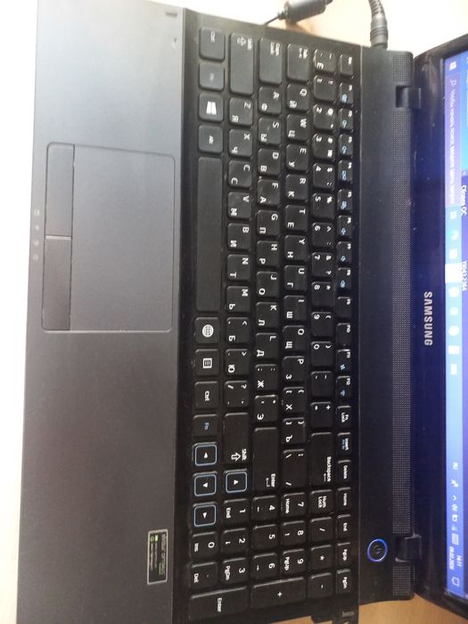 Ноутбук Samsung гарний стан