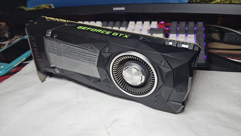Відеокарта NVIDIA GeForce GTX TITAN X (Pascal) 12GB