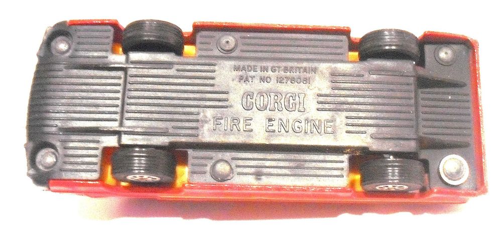 1975 Corgi Toys Hi-Speed Fire Engine Truck #703 Gt Britain